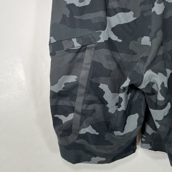 Under Armour Elite Cargo Shorts Mens Small Black Gray Camo Fitted Athletic - Picture 10 of 12